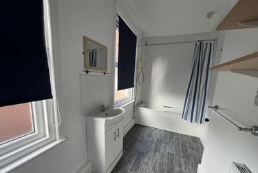 4 bed flat, Ecclesall Road, Sharrow, Sheffield, S118NX - Image 3
